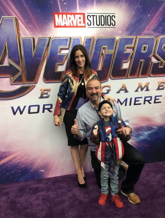 Felipe Andres Muyshondt disguised as Captain America, his mother with a jacket of Captain Marvel and his dad at the world premiere of Avengers: Endgame with Chris Evans