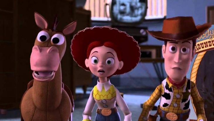 Dibujo animado de vaqueros junto a su caballo sorprendidos, escena de la película Toy Story 2