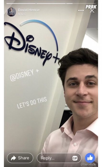 Una selfie del actor David Henrie en oficinas de Disney