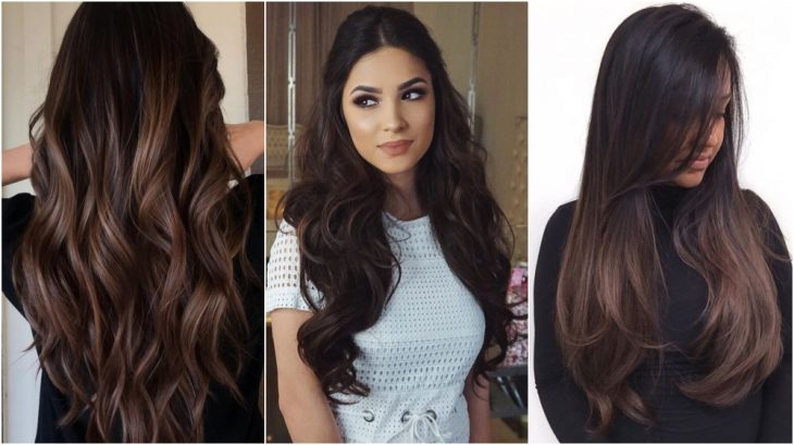 Tres chicas con cabello largo, ligeramente ondulado, teñido de color Espresso brunette, modelando sus melenas con cambio de look