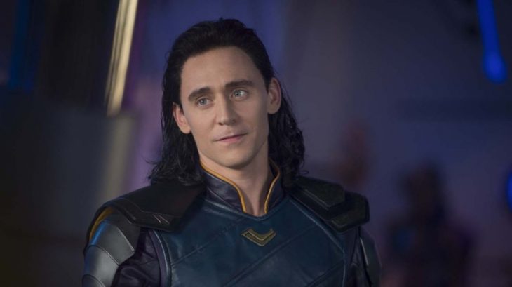 El actor Tom Hiddleston interpretando a Loki en la saga de Thor