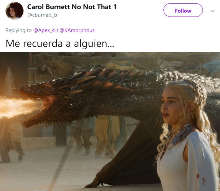 Niña entrena a su ave para atacar cuando ella grita; Emilia Clarke, Daenerys Targaryen, Khaleesi, con su dragón lanzando fuego