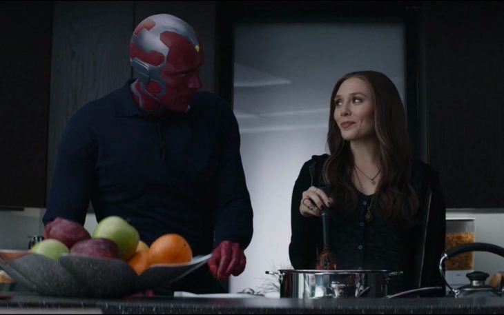 Wanda y Vision cocinando, escena película Avengers: Infinity War, Elizabeth Olsen, Paul Bettany