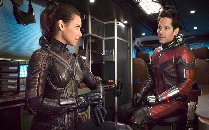 Scott Lang y Hope Dyne usando trajes cuanticos en Ant-Man y la Avispa, Evangeline, Paul Rudd, Marvel