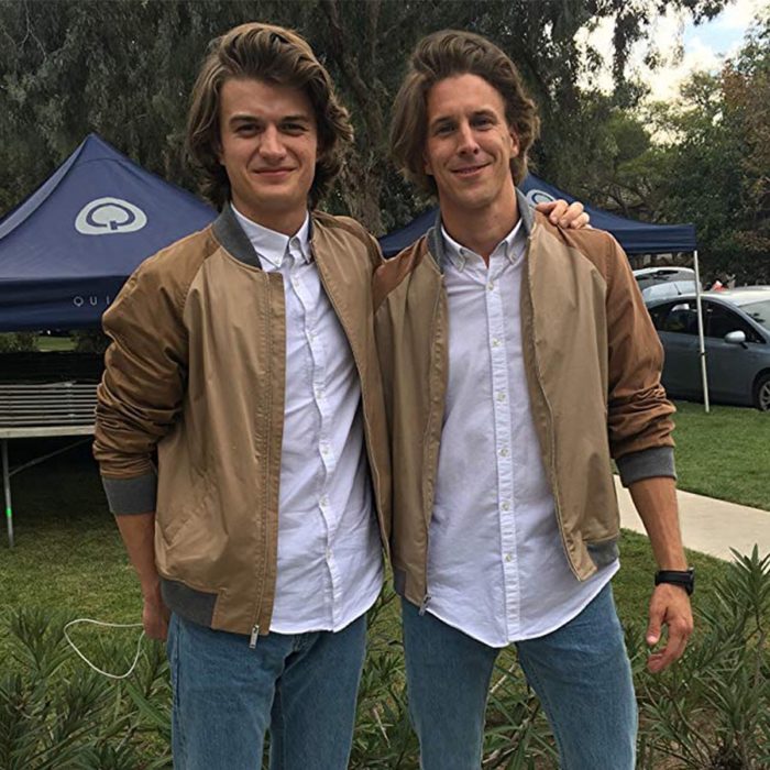 Actores junto a sus dbles; Joe Keery que interpreta a Steve Harrington de Stranger Things