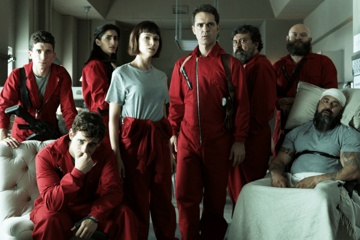 Escena de la serie La casa de papel. Personajes reunidos después del atraco 