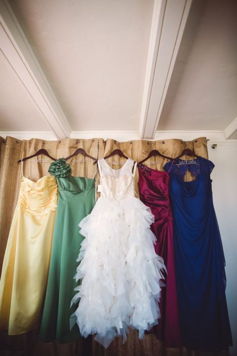 Vestidos para boda de colores amarillo, verde, vino y blanco inspirados en Harry Potter