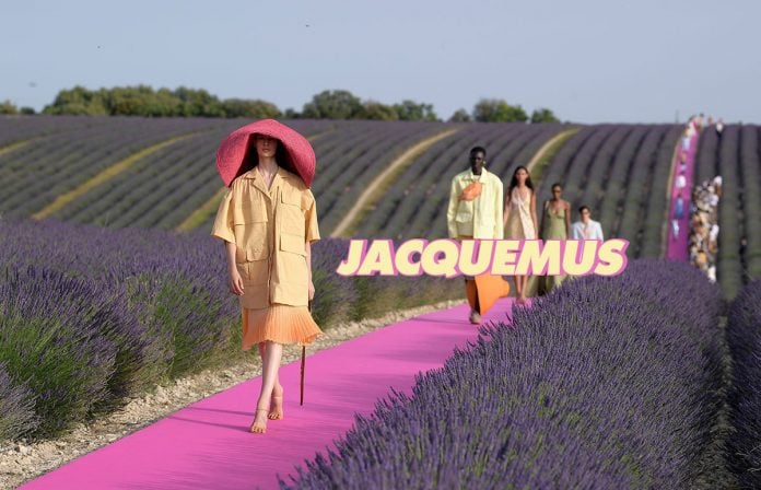 Presentación del desfile del diseñador Jacquemus en los campos de lavanda de Francia