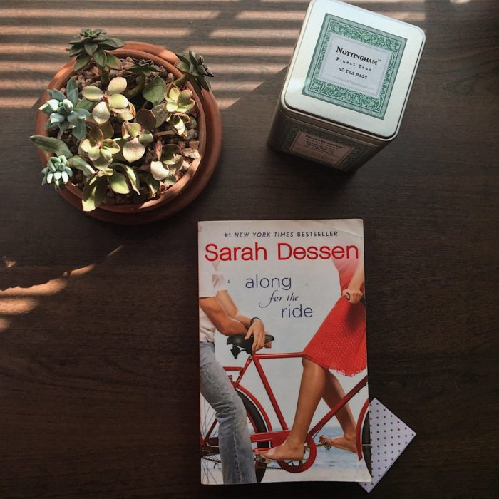 Portada del libro along for a ride de Sarah Dressen