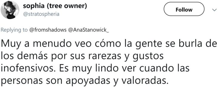 Hombre construye repisa a su novia para que exhiba su colección de tazas, y conmueve a Twitter