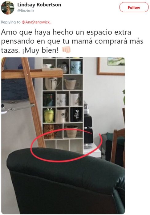 Hombre construye repisa a su novia para que exhiba su colección de tazas, y conmueve a Twitter