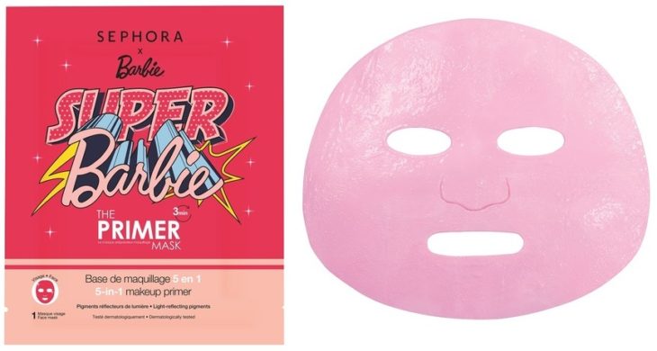 Mascarilla de Sephora en color rosa inspirada en Barbie