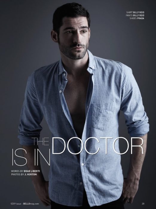 Actor de serie de Netflix, Lucifer, Tom Ellis; hombre con camisa azul cielo