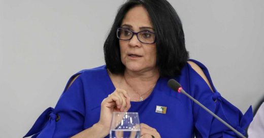 Damares Alves, la ministra de la Mujer en Brasil dice que a niñas pobres de la Amazonía las violan por no usar ropa interior