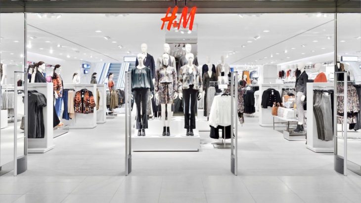 Tienda de ropa H&M inaugura tienda en línea y pago diferido