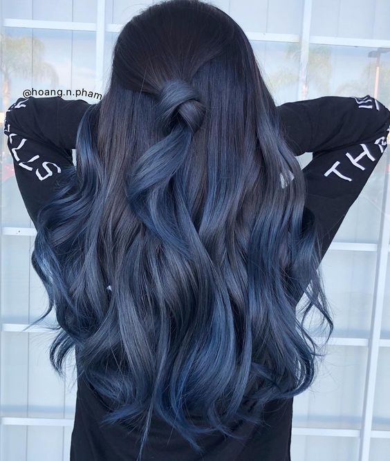 15 Ideas para teñir tu cabello de azul estas vacaciones