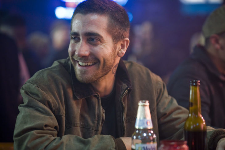 Actor Jake Gyllenhaal con cabello corto en Brothers de 2009