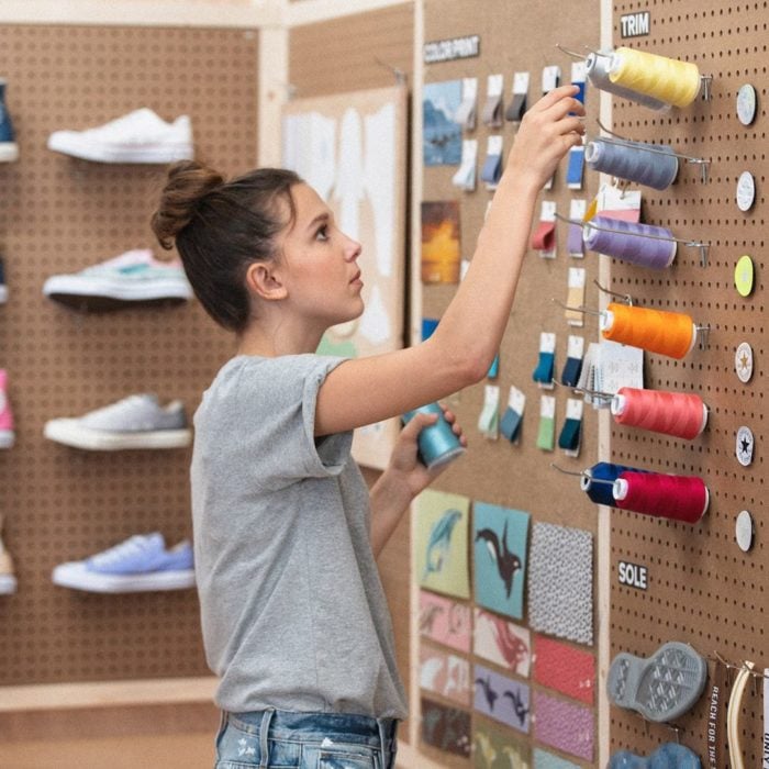 tenis de millie bobby brown