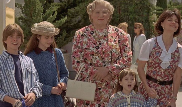 Robbie Williams como la Señora Doubtfire