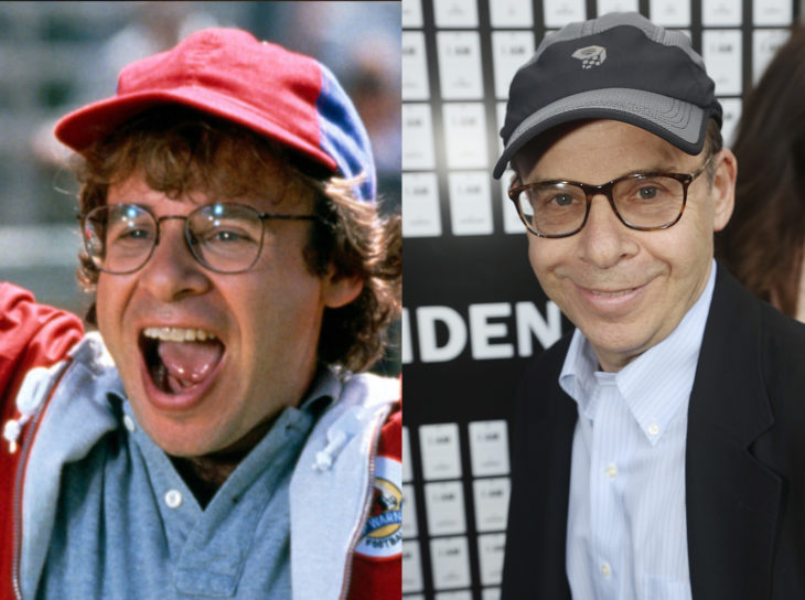 Rick Moranis como Danny O'Shea en la película de los pequeños gigantes y actualmente como escritor de columnas 