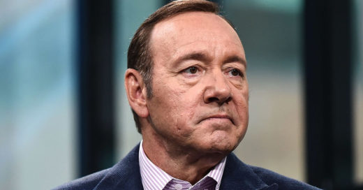 Retiran demanda de abuso sexual contra Kevin Spacey, aún enfrenta un proceso penal