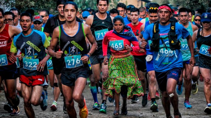 Lorena Ramírez la corredora rarámuri en una carrera