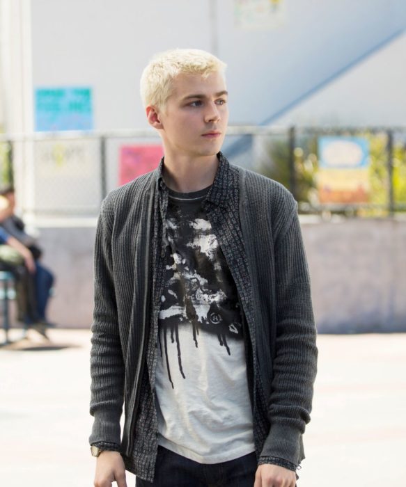 Serie de Netflix y Selena Gomez, 13 reasons why, tráiler de temporada 3, Miles Heizer como Alex Standall