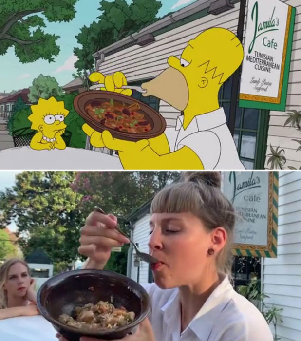 Chica comiendo un plato de albóndigas para recrear una escena de la serie Los Simpsons 