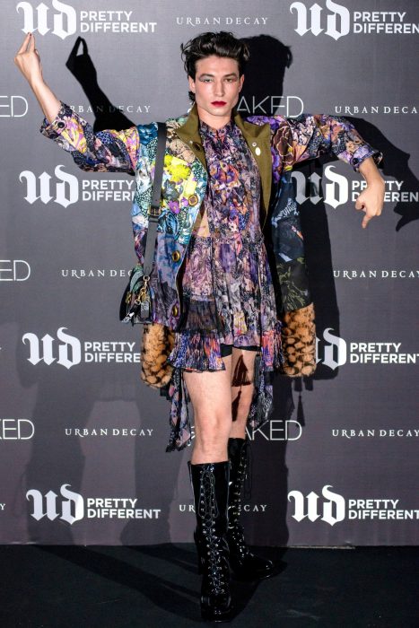 Ezra Miller en evento de Urban Decay