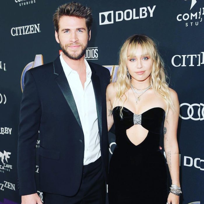 Miley Cyrus y Liam Hemsworth durante la presentación de la película de los Avengers