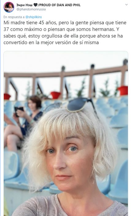 Comentarios en Twitter sobre mujeres que se ven más jóvenes de lo que son 