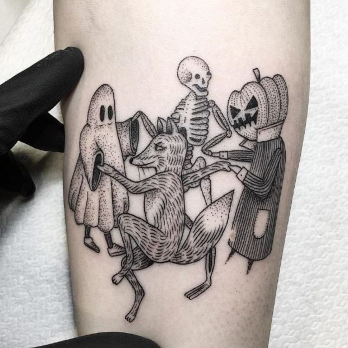 Tatuaje de halloween, esqueleto, niño disfrazado de fantasma, espantapájaros de calabaza y un zorro en estilo minimalista