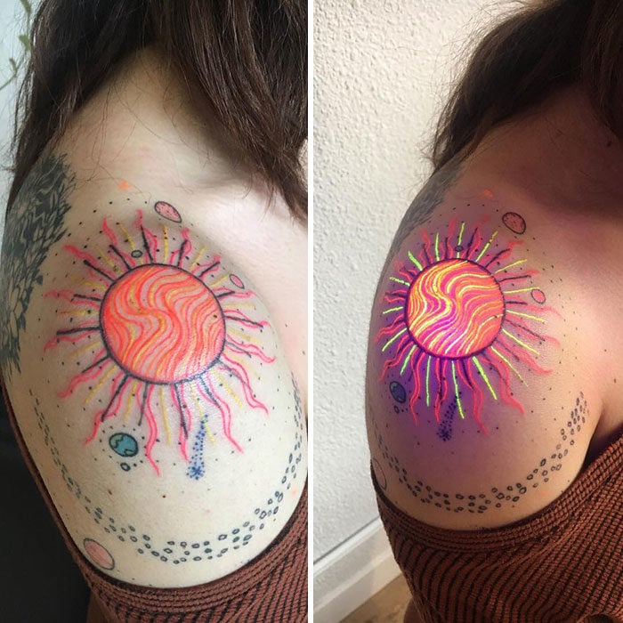 Tatuaje con efecto ultravioleta que simula el sol 