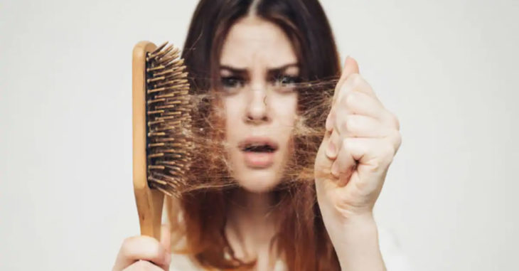 Remedio con canela y romero para detener la caída del cabello