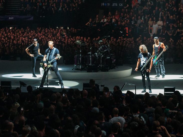 Metallica en un escenario