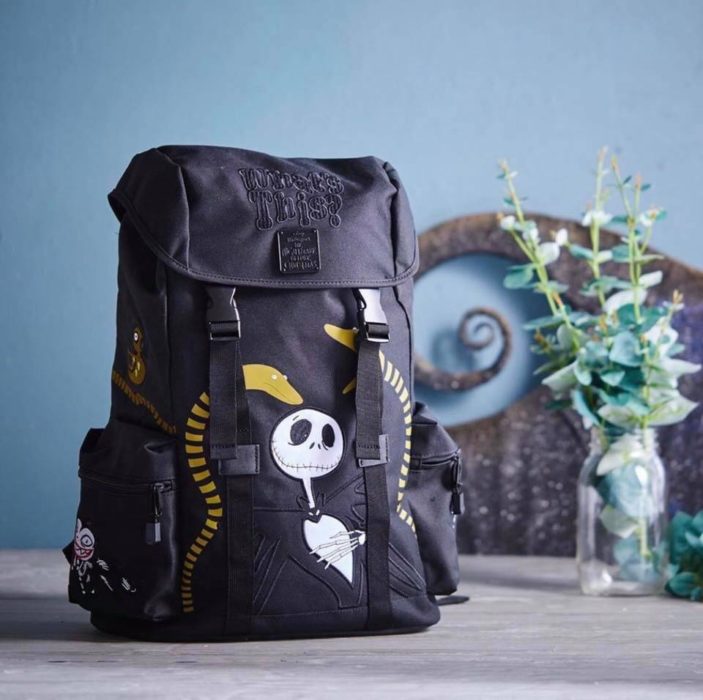 Mochila, negro, balnco, inspirada en Jack Skellington, El extraño mundo de Jack