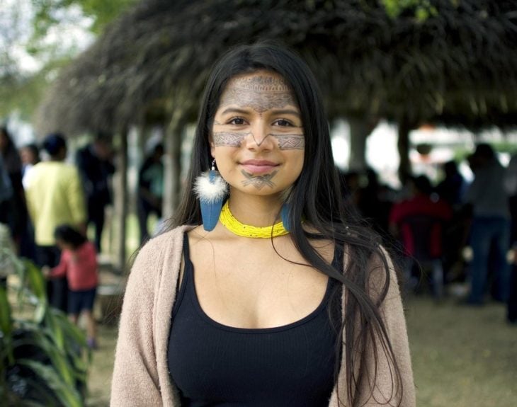 Helena Hualinga, niña activista a favor del medio ambiente