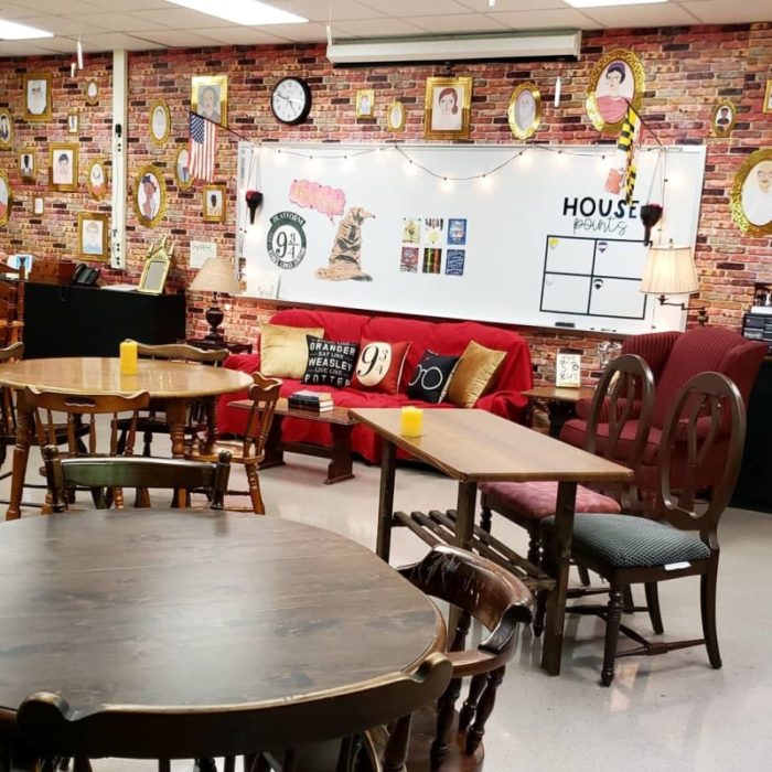 Una profesora transformó su salón de clases en un aula mágica de Hogwarts Aula de clases decorada con artÃculos inspirados en Harry Potter
