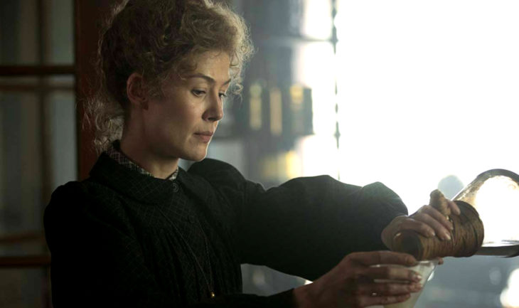 Película Radioactive, biopic de Marie Curie con la actriz Rosamund Pike