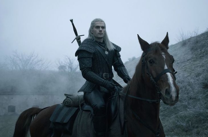 Henry Cavill en la serie The Witcher