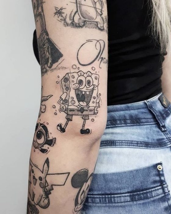 Tatuaje de la caricatura Bob Esponja 