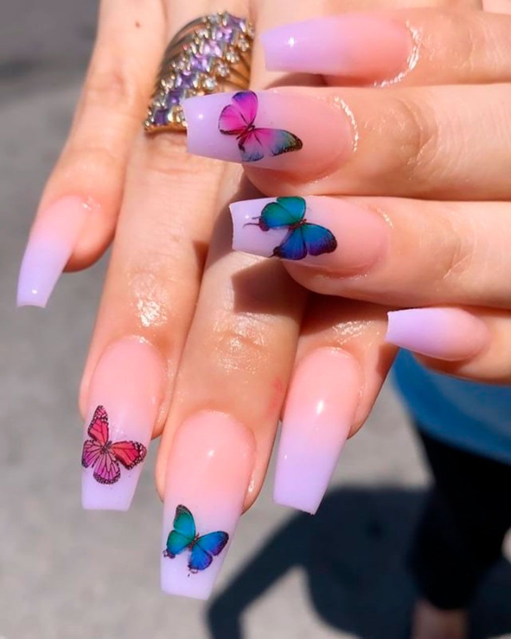 aguacero otro trabajador 15 Diseños de uñas de mariposa que te van a encantar mucho