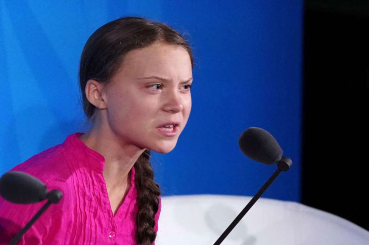 Greta Thunberg durante su discurso en la Cumbre de la ONU con gesto molesto