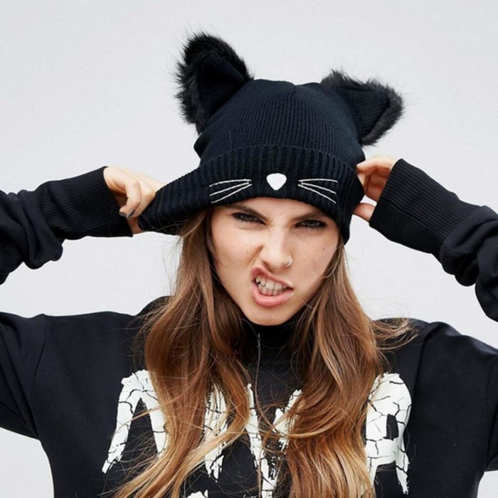 gorra con orejas de gato