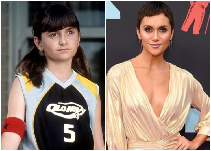 Alyson Stoner como Sarah Baker en Más barato por docena