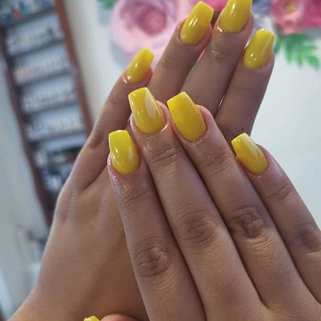 Uñas puntiagudas