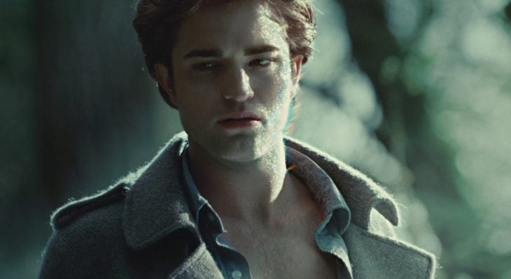 Edward Cullen brillando cuando le enseñó su cuerpo a Bella Swan