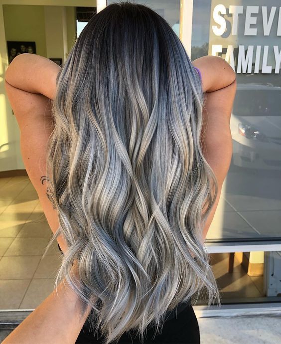 15 Ideas Para Añadir Mechas De Colores A Tu Cabello