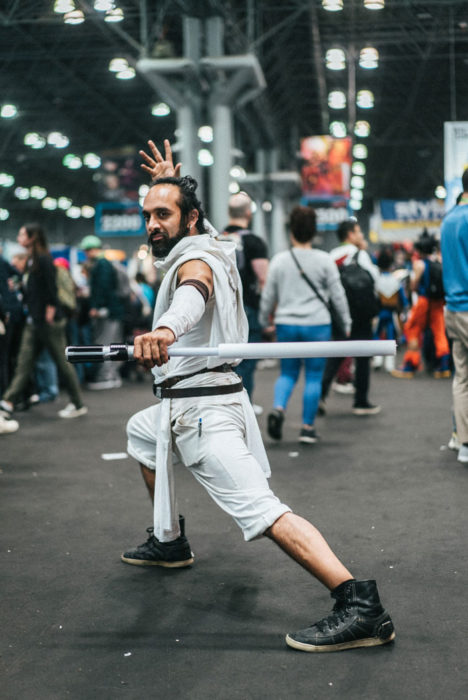 Chico disfrazado como personaje de Star Wars en New York Comic Con 2019