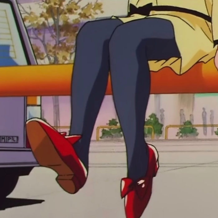 Moda de Sailor Moon; Chibimoon con zapatos rojos brillantes